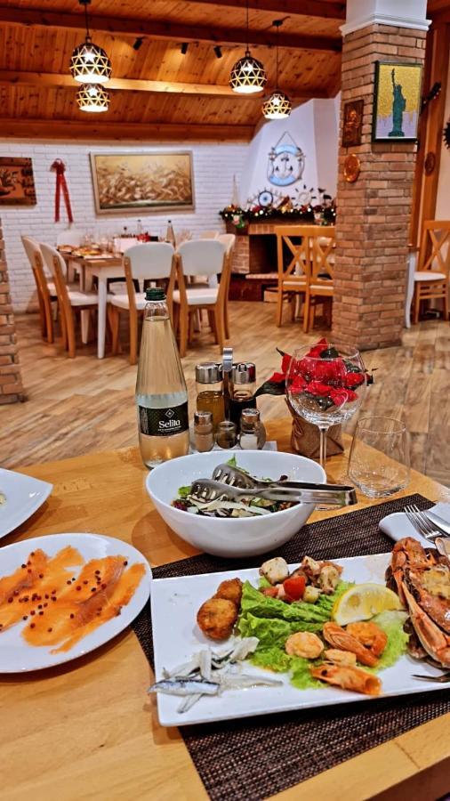 Hotel Dollari Kryemëdhej Εξωτερικό φωτογραφία